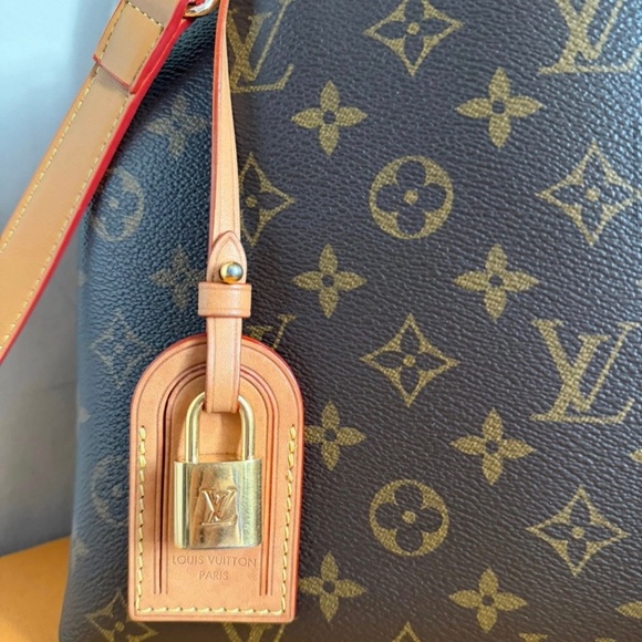 Louis Vuitton bag - Picture 4 of 16